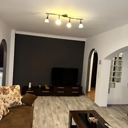 Apartment Ultra In Inima Targului De Craciun Craiova
